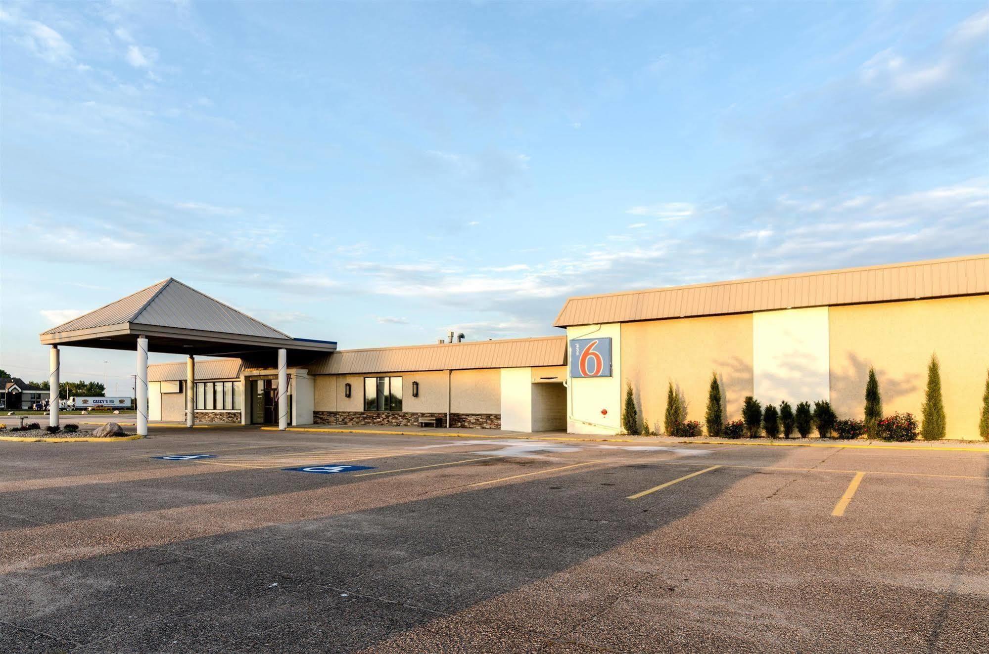 Motel 6-York, Ne Exterior photo